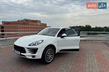 Внедорожник / Кроссовер Porsche Macan 2018 в 