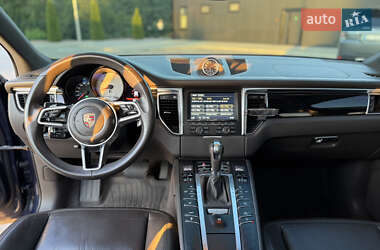 Внедорожник / Кроссовер Porsche Macan 2014 в 