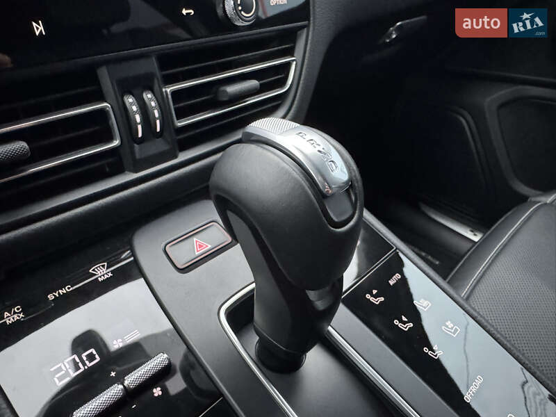Позашляховик / Кросовер Porsche Macan 2023 в Вінниці