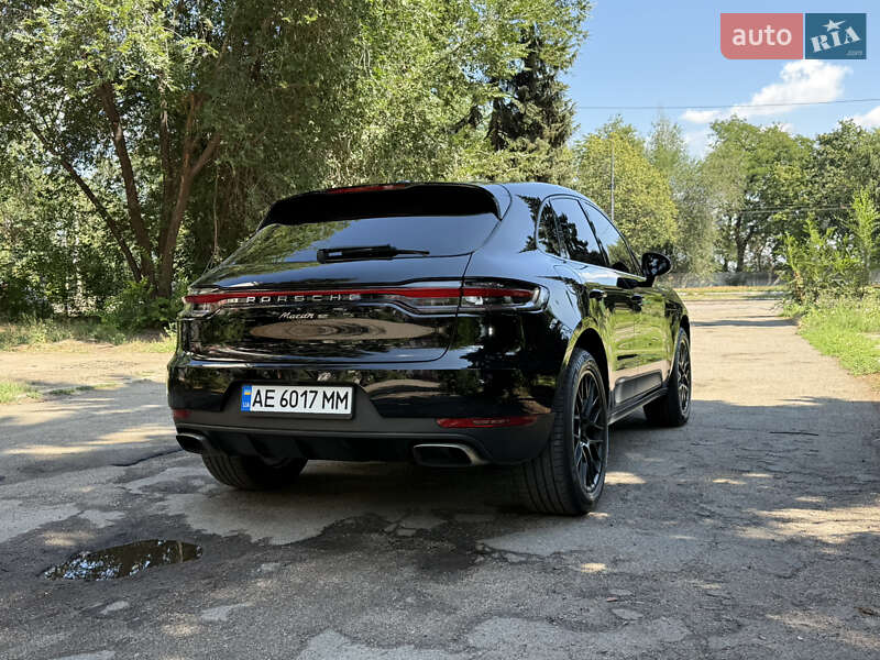 Позашляховик / Кросовер Porsche Macan 2020 в Дніпрі