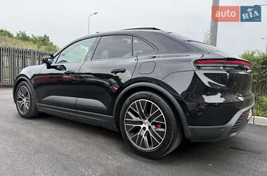 Внедорожник / Кроссовер Porsche Macan 2024 в 