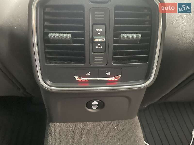 Внедорожник / Кроссовер Porsche Macan 2023 в Киеве фото 33 Внедорожник / Кроссовер Porsche Macan 2023 в Киеве