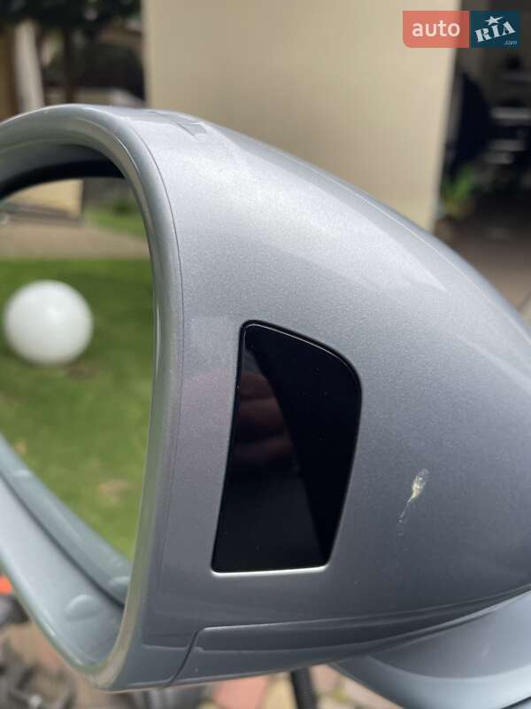 Внедорожник / Кроссовер Porsche Macan 2023 в Киеве фото 4 Внедорожник / Кроссовер Porsche Macan 2023 в Киеве