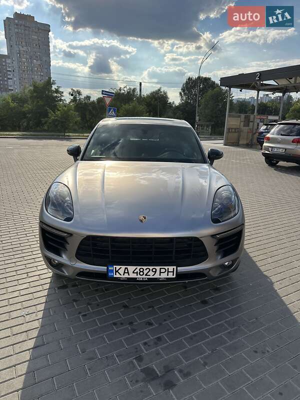 Внедорожник / Кроссовер Porsche Macan 2015 в Киеве