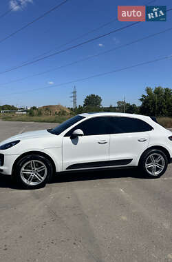 Внедорожник / Кроссовер Porsche Macan 2020 в 