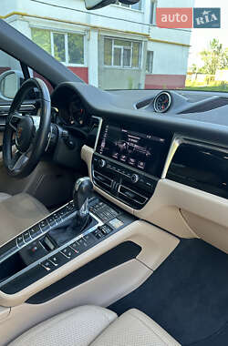 Внедорожник / Кроссовер Porsche Macan 2020 в 