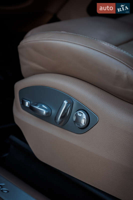 Внедорожник / Кроссовер Porsche Macan 2015 в Одессе фото 42 Внедорожник / Кроссовер Porsche Macan 2015 в Одессе