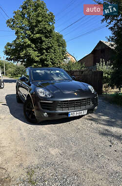 Внедорожник / Кроссовер Porsche Macan 2016 в 