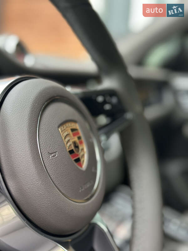 Внедорожник / Кроссовер Porsche Macan 2017 в Киеве