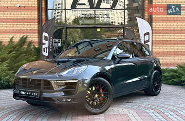 Позашляховик / Кросовер Porsche Macan 2017 в Києві