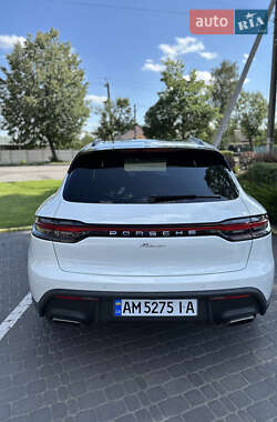 Внедорожник / Кроссовер Porsche Macan 2024 в 