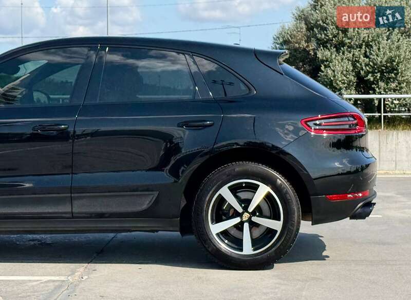 Внедорожник / Кроссовер Porsche Macan 2018 в Киеве фото 16 Внедорожник / Кроссовер Porsche Macan 2018 в Киеве