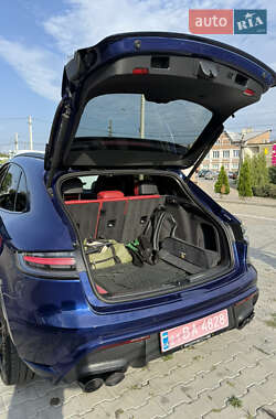 Внедорожник / Кроссовер Porsche Macan 2022 в 