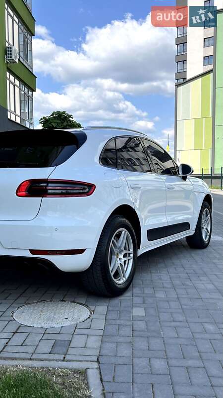 Внедорожник / Кроссовер Porsche Macan 2014 в Ивано-Франковске