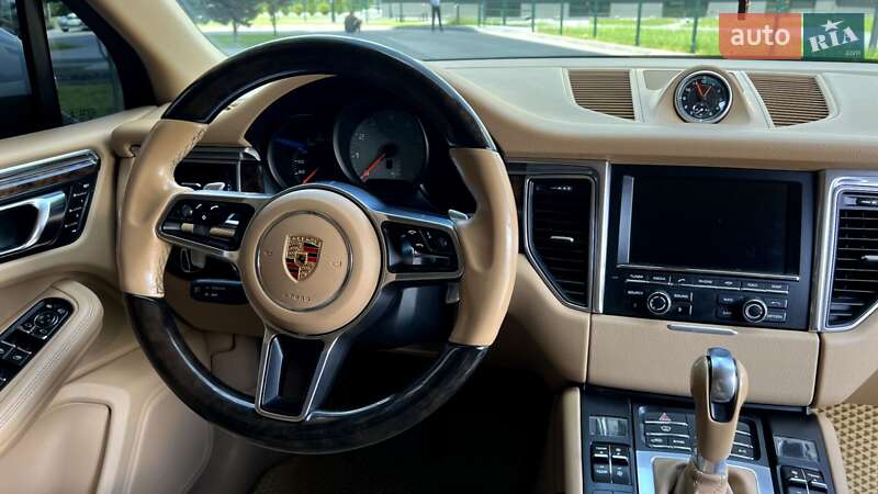Внедорожник / Кроссовер Porsche Macan 2014 в Ивано-Франковске
