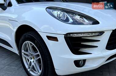 Внедорожник / Кроссовер Porsche Macan 2014 в 