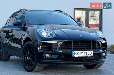 Внедорожник / Кроссовер Porsche Macan 2017 в 