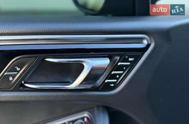 Внедорожник / Кроссовер Porsche Macan 2017 в 