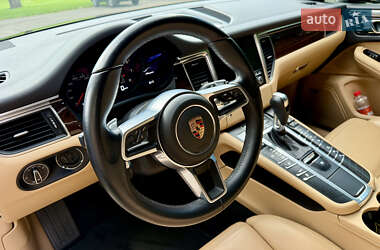 Внедорожник / Кроссовер Porsche Macan 2018 в 
