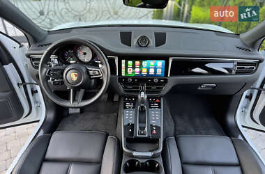 Внедорожник / Кроссовер Porsche Macan 2023 в 
