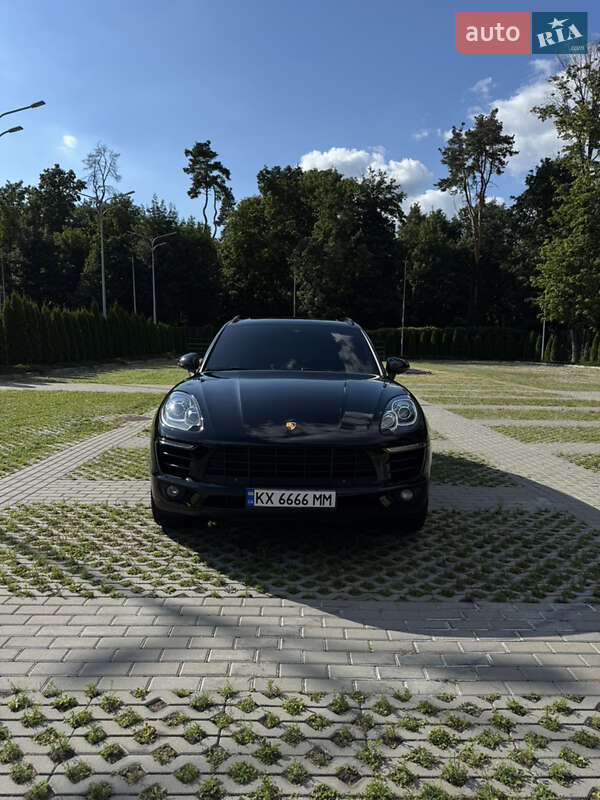Внедорожник / Кроссовер Porsche Macan 2018 в Харькове