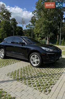 Внедорожник / Кроссовер Porsche Macan 2018 в 