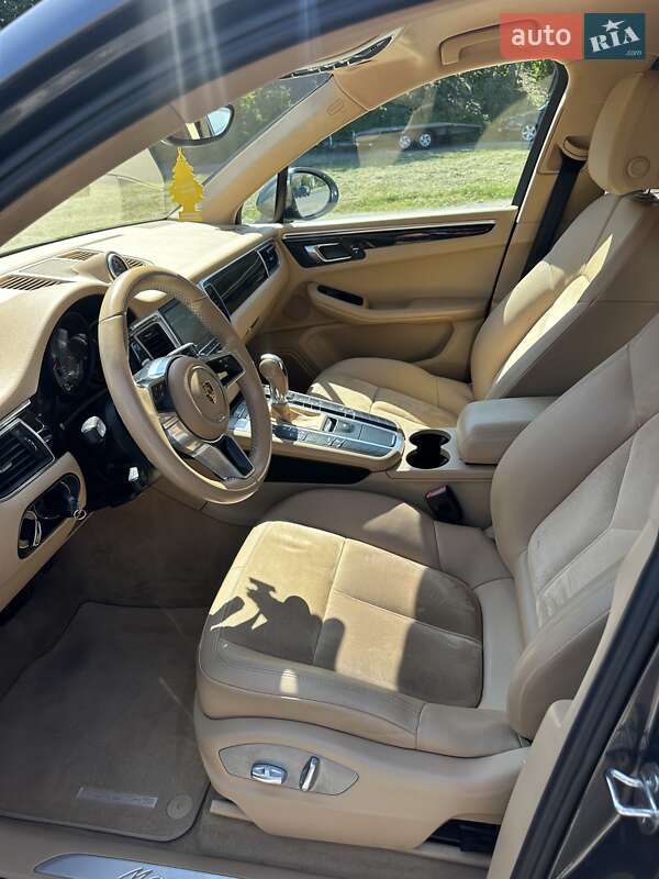 Внедорожник / Кроссовер Porsche Macan 2015 в Львове