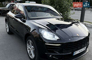 Внедорожник / Кроссовер Porsche Macan 2015 в Киеве