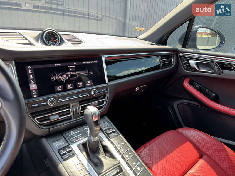 Внедорожник / Кроссовер Porsche Macan 2021 в Коломые