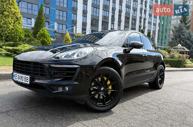 Внедорожник / Кроссовер Porsche Macan 2017 в 