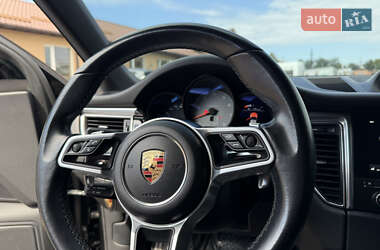 Внедорожник / Кроссовер Porsche Macan 2017 в 
