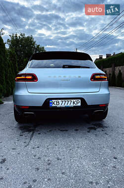Внедорожник / Кроссовер Porsche Macan 2016 в 