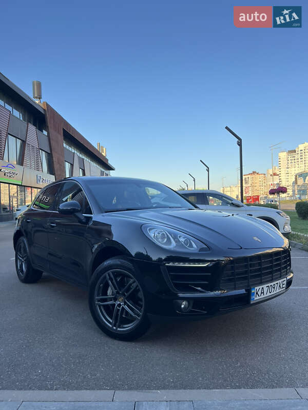 Внедорожник / Кроссовер Porsche Macan 2015 в Киеве фото 2 Внедорожник / Кроссовер Porsche Macan 2015 в Киеве