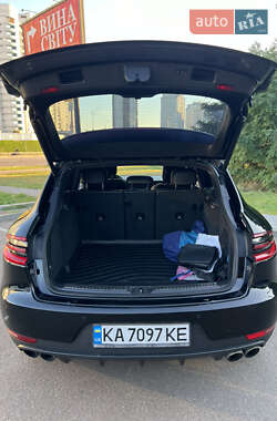 Позашляховик / Кросовер Porsche Macan 2015 в 