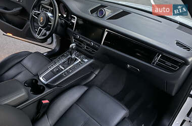 Внедорожник / Кроссовер Porsche Macan 2019 в 