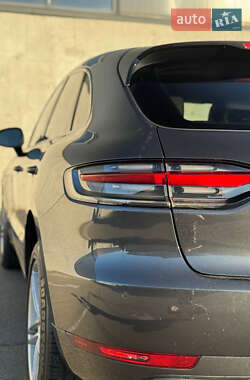 Внедорожник / Кроссовер Porsche Macan 2021 в 