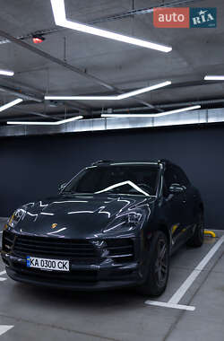 Внедорожник / Кроссовер Porsche Macan 2018 в 