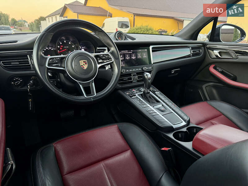 Внедорожник / Кроссовер Porsche Macan 2019 в Киеве