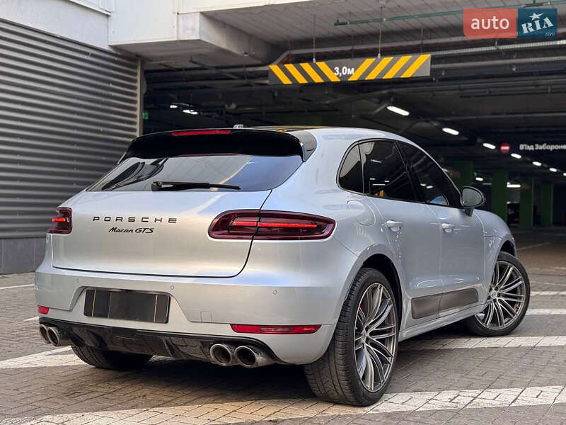 Внедорожник / Кроссовер Porsche Macan 2016 в Киеве
