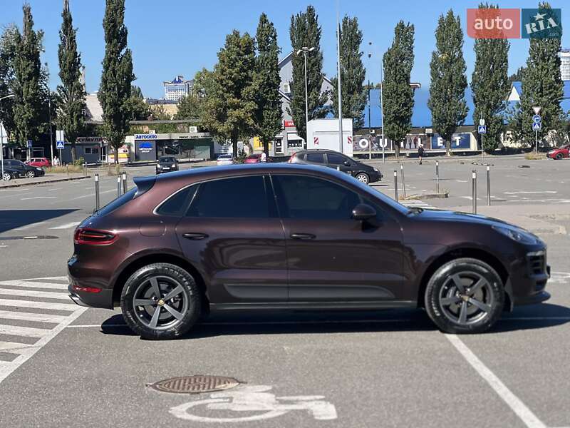 Внедорожник / Кроссовер Porsche Macan 2017 в Киеве