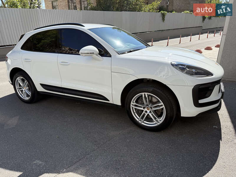 Внедорожник / Кроссовер Porsche Macan 2023 в Киеве