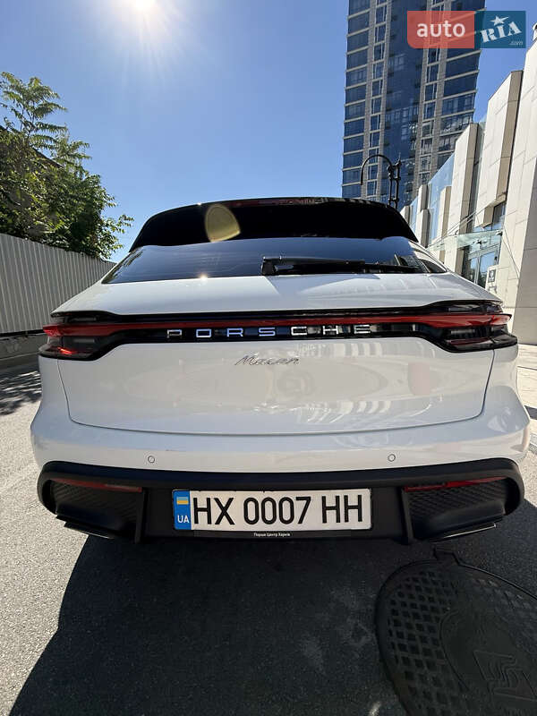 Внедорожник / Кроссовер Porsche Macan 2023 в Киеве