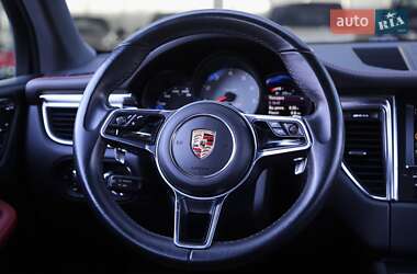 Внедорожник / Кроссовер Porsche Macan 2015 в 