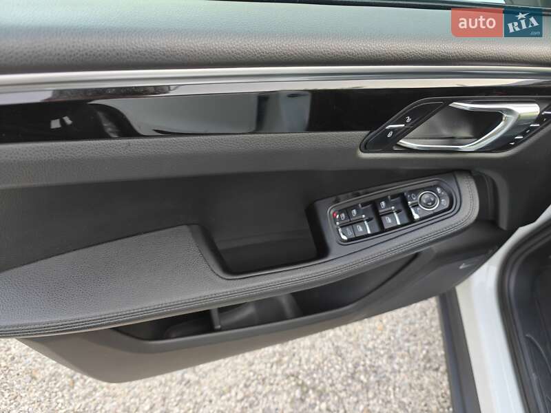 Внедорожник / Кроссовер Porsche Macan 2017 в Днепре