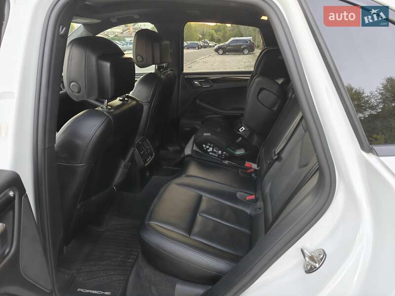 Внедорожник / Кроссовер Porsche Macan 2017 в Днепре
