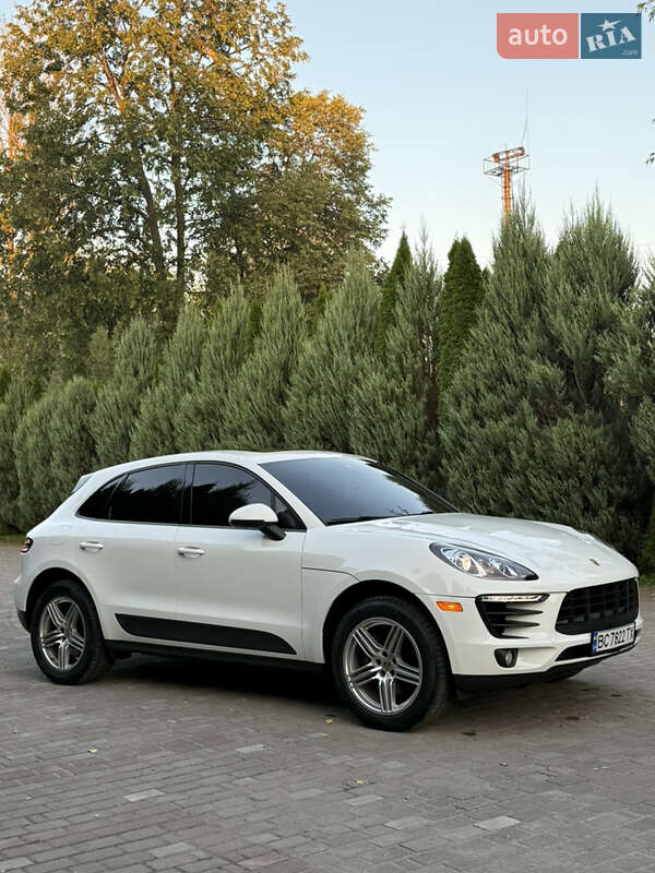 Внедорожник / Кроссовер Porsche Macan 2016 в Киеве