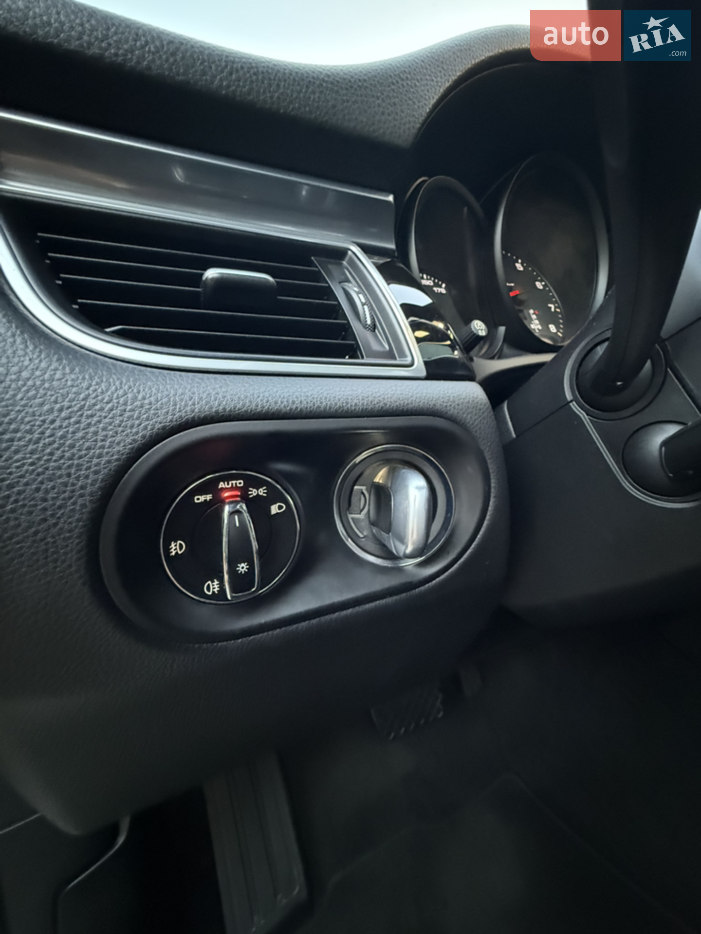 2016 Porsche Macan - мініатюра 35