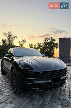 Позашляховик / Кросовер Porsche Macan 2019 в 