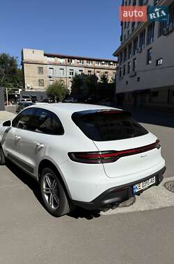 Внедорожник / Кроссовер Porsche Macan 2022 в 