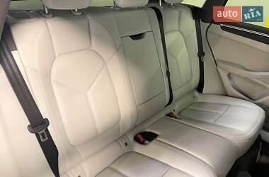Внедорожник / Кроссовер Porsche Macan 2020 в 